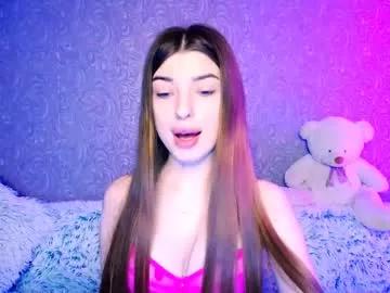 Girls: Stay up-to-date with the new immersive cumshows range and check-out the cutest escorts exhibit their wet clitoris and sweet physiques as they strip off and climax.