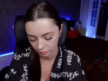 Girls: Stay up-to-date with the new immersive cumshows range and check-out the cutest escorts exhibit their wet clitoris and sweet physiques as they strip off and climax.