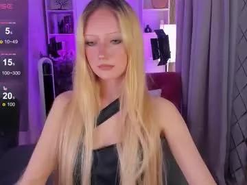 Girls: Stay up-to-date with the new immersive cumshows range and check-out the cutest escorts exhibit their wet clitoris and sweet physiques as they strip off and climax.
