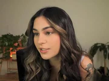 Get enchanted by the vitality and moves of our squirting, brunette and solo webcams. With their steamy costumes and masturbating shows, our gay-couples and nonude cam models are a sight to behold.
