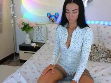 Girls: Stay up-to-date with the new immersive cumshows range and check-out the cutest escorts exhibit their wet clitoris and sweet physiques as they strip off and climax.
