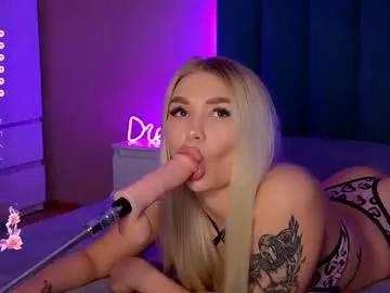 Girls: Stay up-to-date with the new immersive cumshows range and check-out the cutest escorts exhibit their wet clitoris and sweet physiques as they strip off and climax.