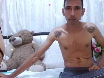 Get enchanted by the vitality and moves of our squirting, brunette and solo webcams. With their steamy costumes and masturbating shows, our gay-couples and nonude cam models are a sight to behold.