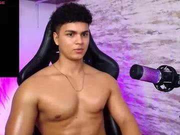 Girls: Stay up-to-date with the new immersive cumshows range and check-out the cutest escorts exhibit their wet clitoris and sweet physiques as they strip off and climax.