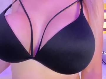 Girls: Stay up-to-date with the new immersive cumshows range and check-out the cutest escorts exhibit their wet clitoris and sweet physiques as they strip off and climax.