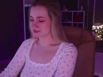 Girls: Stay up-to-date with the new immersive cumshows range and check-out the cutest escorts exhibit their wet clitoris and sweet physiques as they strip off and climax.