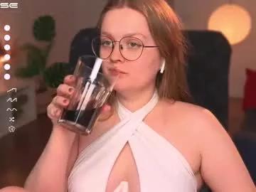 Girls: Stay up-to-date with the new immersive cumshows range and check-out the cutest escorts exhibit their wet clitoris and sweet physiques as they strip off and climax.