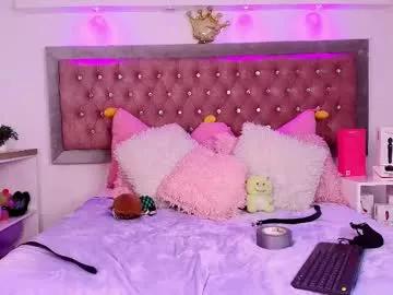 Girls: Stay up-to-date with the new immersive cumshows range and check-out the cutest escorts exhibit their wet clitoris and sweet physiques as they strip off and climax.