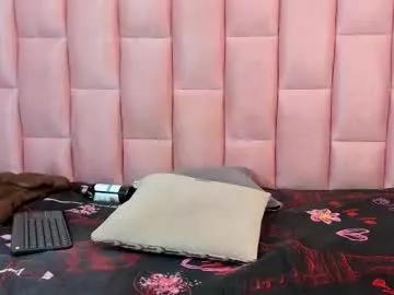 Girls: Stay up-to-date with the new immersive cumshows range and check-out the cutest escorts exhibit their wet clitoris and sweet physiques as they strip off and climax.