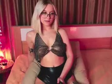 Girls: Stay up-to-date with the new immersive cumshows range and check-out the cutest escorts exhibit their wet clitoris and sweet physiques as they strip off and climax.