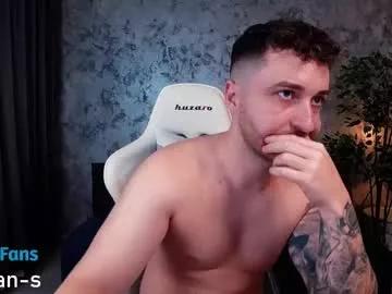 Girls: Stay up-to-date with the new immersive cumshows range and check-out the cutest escorts exhibit their wet clitoris and sweet physiques as they strip off and climax.