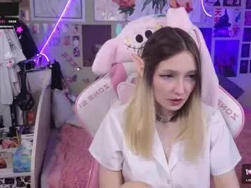 Girls: Stay up-to-date with the new immersive cumshows range and check-out the cutest escorts exhibit their wet clitoris and sweet physiques as they strip off and climax.