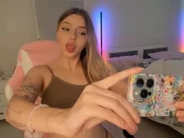 eweline_more from Chaturbate is Freechat