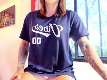 Girls: Stay up-to-date with the new immersive cumshows range and check-out the cutest escorts exhibit their wet clitoris and sweet physiques as they strip off and climax.
