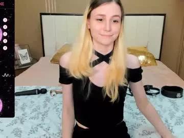 Girls: Stay up-to-date with the new immersive cumshows range and check-out the cutest escorts exhibit their wet clitoris and sweet physiques as they strip off and climax.