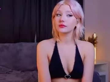 Girls: Stay up-to-date with the new immersive cumshows range and check-out the cutest escorts exhibit their wet clitoris and sweet physiques as they strip off and climax.