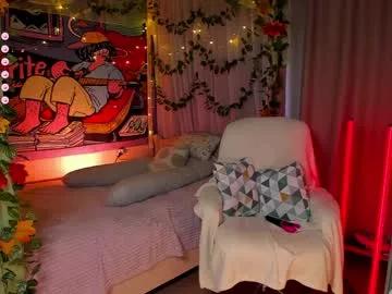 Girls: Stay up-to-date with the new immersive cumshows range and check-out the cutest escorts exhibit their wet clitoris and sweet physiques as they strip off and climax.