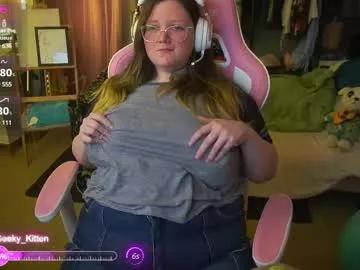 Girls: Stay up-to-date with the new immersive cumshows range and check-out the cutest escorts exhibit their wet clitoris and sweet physiques as they strip off and climax.