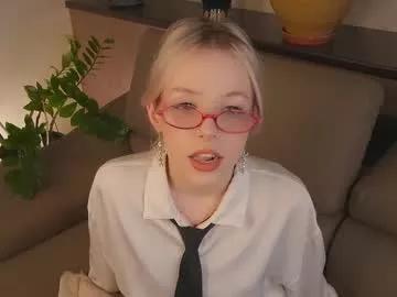 Girls: Stay up-to-date with the new immersive cumshows range and check-out the cutest escorts exhibit their wet clitoris and sweet physiques as they strip off and climax.