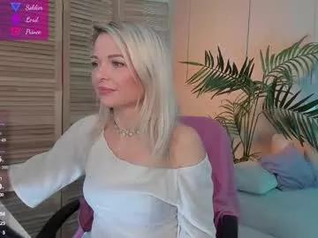 Girls: Stay up-to-date with the new immersive cumshows range and check-out the cutest escorts exhibit their wet clitoris and sweet physiques as they strip off and climax.