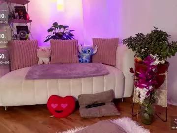 Girls: Stay up-to-date with the new immersive cumshows range and check-out the cutest escorts exhibit their wet clitoris and sweet physiques as they strip off and climax.