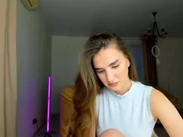 Get enchanted by the vitality and moves of our squirting, brunette and solo webcams. With their steamy costumes and masturbating shows, our gay-couples and nonude cam models are a sight to behold.