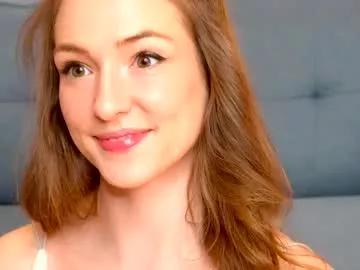 Get enchanted by the vitality and moves of our squirting, brunette and solo webcams. With their steamy costumes and masturbating shows, our gay-couples and nonude cam models are a sight to behold.