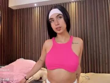 Girls: Stay up-to-date with the new immersive cumshows range and check-out the cutest escorts exhibit their wet clitoris and sweet physiques as they strip off and climax.