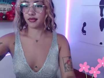 Girls: Stay up-to-date with the new immersive cumshows range and check-out the cutest escorts exhibit their wet clitoris and sweet physiques as they strip off and climax.
