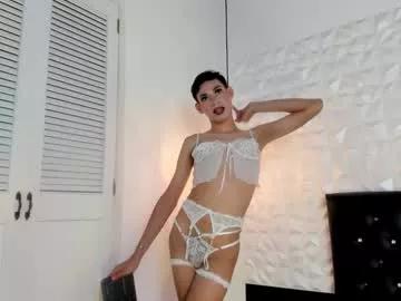 Girls ecstasy: Improve your chatting skills with these steamy streamers, and dive into the immersive world of exposed attraction.