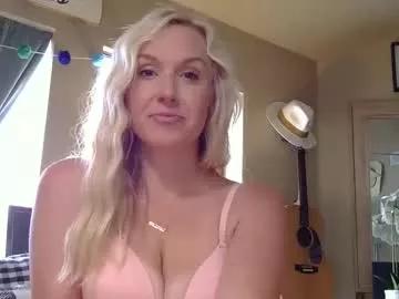 Girls: Stay up-to-date with the new immersive cumshows range and check-out the cutest escorts exhibit their wet clitoris and sweet physiques as they strip off and climax.