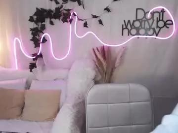 Girls: Stay up-to-date with the new immersive cumshows range and check-out the cutest escorts exhibit their wet clitoris and sweet physiques as they strip off and climax.