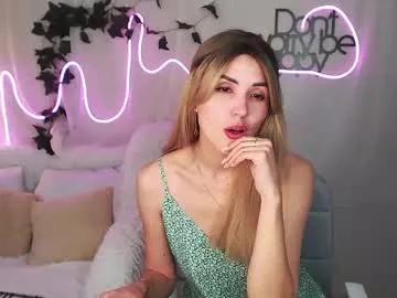 Girls: Stay up-to-date with the new immersive cumshows range and check-out the cutest escorts exhibit their wet clitoris and sweet physiques as they strip off and climax.