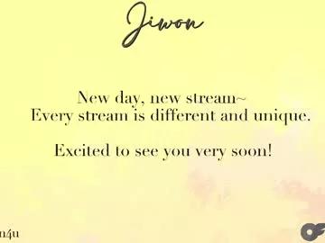 Get enchanted by the vitality and moves of our squirting, brunette and solo webcams. With their steamy costumes and masturbating shows, our gay-couples and nonude cam models are a sight to behold.