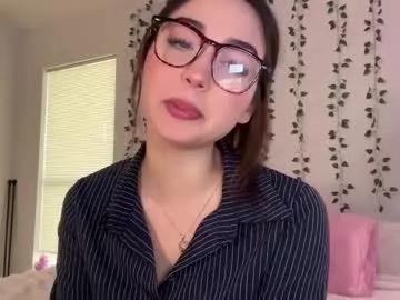 Get enchanted by the vitality and moves of our squirting, brunette and solo webcams. With their steamy costumes and masturbating shows, our gay-couples and nonude cam models are a sight to behold.