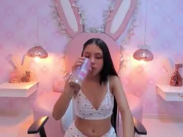Girls: Stay up-to-date with the new immersive cumshows range and check-out the cutest escorts exhibit their wet clitoris and sweet physiques as they strip off and climax.