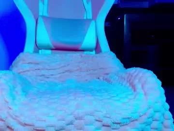 Girls: Stay up-to-date with the new immersive cumshows range and check-out the cutest escorts exhibit their wet clitoris and sweet physiques as they strip off and climax.