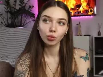 Girls: Stay up-to-date with the new immersive cumshows range and check-out the cutest escorts exhibit their wet clitoris and sweet physiques as they strip off and climax.