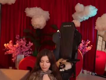 Get enchanted by the vitality and moves of our squirting, brunette and solo webcams. With their steamy costumes and masturbating shows, our gay-couples and nonude cam models are a sight to behold.