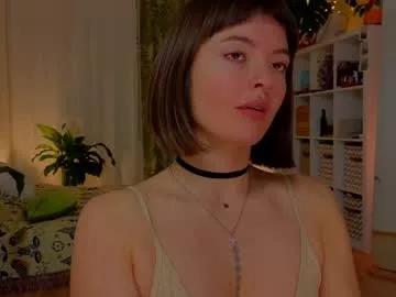 Girls: Stay up-to-date with the new immersive cumshows range and check-out the cutest escorts exhibit their wet clitoris and sweet physiques as they strip off and climax.