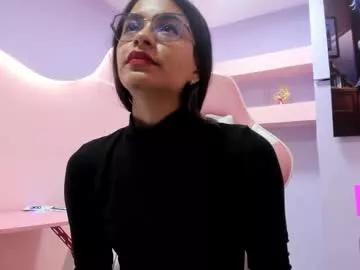 larakroff from Chaturbate