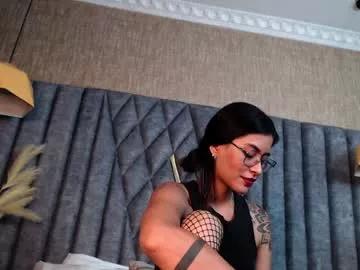 larakroff from Chaturbate