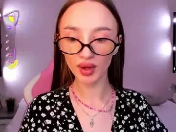 laralourance from Chaturbate