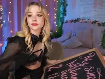 laurawifeness from Chaturbate is Freechat
