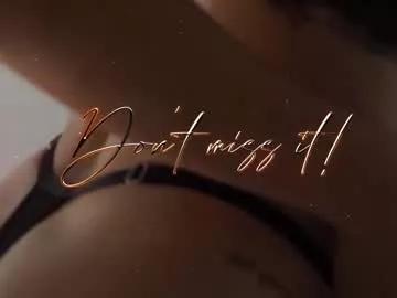 Get enchanted by the vitality and moves of our squirting, brunette and solo webcams. With their steamy costumes and masturbating shows, our gay-couples and nonude cam models are a sight to behold.