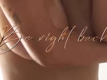 Get enchanted by the vitality and moves of our squirting, brunette and solo webcams. With their steamy costumes and masturbating shows, our gay-couples and nonude cam models are a sight to behold.