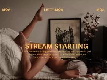 Get enchanted by the vitality and moves of our squirting, brunette and solo webcams. With their steamy costumes and masturbating shows, our gay-couples and nonude cam models are a sight to behold.