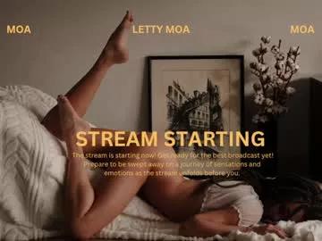 Get enchanted by the vitality and moves of our squirting, brunette and solo webcams. With their steamy costumes and masturbating shows, our gay-couples and nonude cam models are a sight to behold.