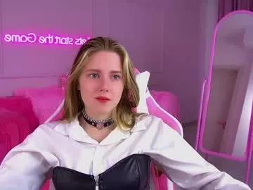 Girls: Stay up-to-date with the new immersive cumshows range and check-out the cutest escorts exhibit their wet clitoris and sweet physiques as they strip off and climax.