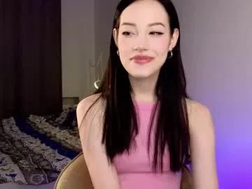 Get enchanted by the vitality and moves of our squirting, brunette and solo webcams. With their steamy costumes and masturbating shows, our gay-couples and nonude cam models are a sight to behold.